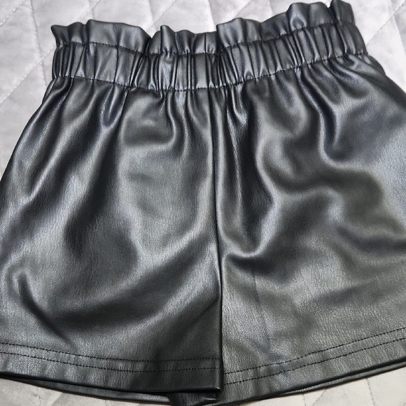 Zara Kids Black Faux Leather Shorts - Picture 8 of 8